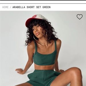 Princess Polly Arabella short set green size 4 NWT